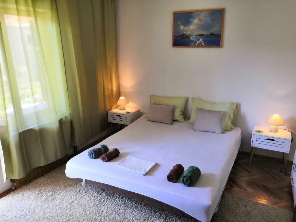 Apartments Srhoj 斯塔里格勒 外观 照片