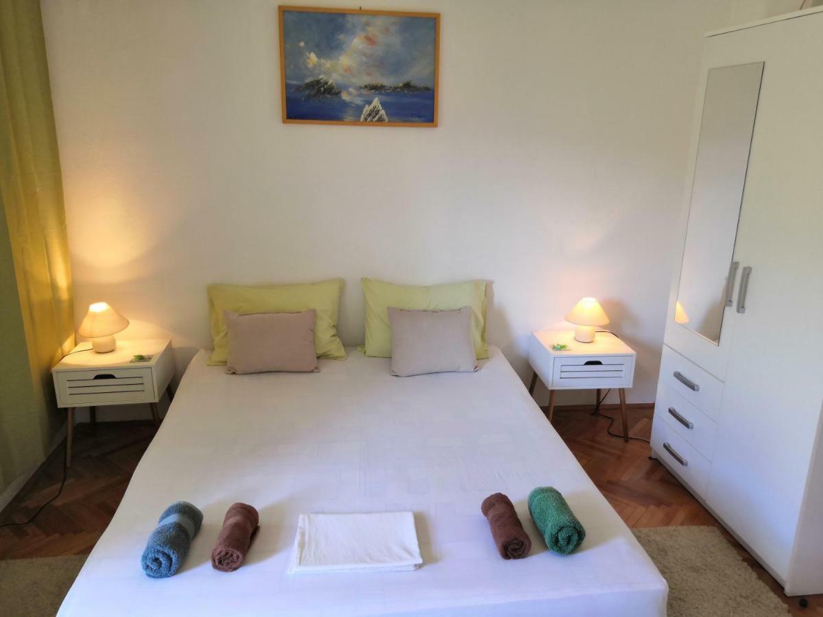 Apartments Srhoj 斯塔里格勒 外观 照片